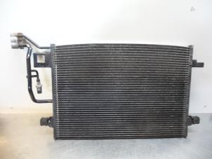 Gebruikte Airco Condensor Volkswagen Passat Variant (3B6) 1.9 TDI 130 Prijs € 40,00 Margeregeling aangeboden door Autodemontagebedrijf Otte