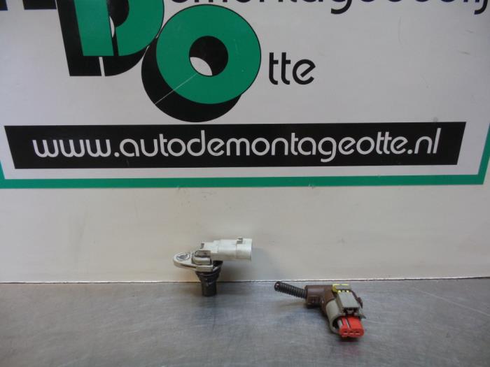 Gebruikte Nokkenas Sensor Alfa Romeo MiTo (955) 1.3 JTDm 16V Eco Prijs € 30,00 Margeregeling aangeboden door Autodemontagebedrijf Otte