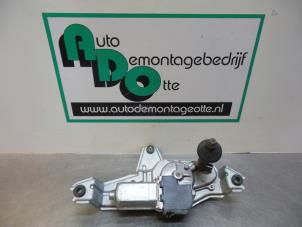 Gebruikte Motor Ruitenwisser achter Toyota Corolla Verso (E12) 2.0 D-4D 16V 90 Prijs € 40,00 Margeregeling aangeboden door Autodemontagebedrijf Otte