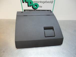 Gebruikte Dashboardkastje Opel Meriva 1.4 16V Twinport Prijs € 25,00 Margeregeling aangeboden door Autodemontagebedrijf Otte