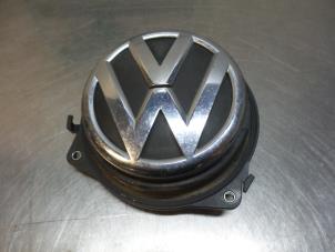 Gebruikte Handgreep Achterklep Volkswagen Polo Prijs € 15,00 Margeregeling aangeboden door Autodemontagebedrijf Otte