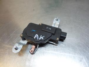 Gebruikte Centrale deurvergrendelingsmotor Kia Picanto (BA) 1.0 12V Prijs € 20,00 Margeregeling aangeboden door Autodemontagebedrijf Otte
