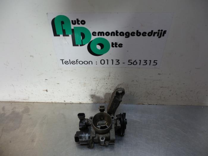 Gebruikte Gasklephuis Renault Twingo (C06) 1.2 Prijs € 25,00 Margeregeling aangeboden door Autodemontagebedrijf Otte
