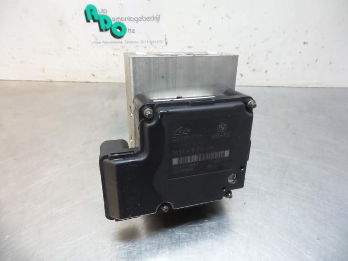 Gebruikte ABS Computer BMW 3 serie (E46/4) 316i Prijs € 100,00 Margeregeling aangeboden door Autodemontagebedrijf Otte