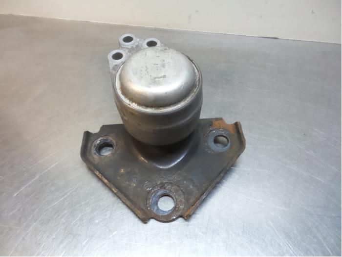 Gebruikte Motorrubber Ford Fiesta 5 (JD/JH) 1.3 Prijs € 10,00 Margeregeling aangeboden door Autodemontagebedrijf Otte