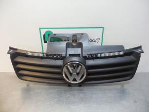 Gebruikte Grille Volkswagen Polo IV (9N1/2/3) 1.2 12V Prijs € 20,00 Margeregeling aangeboden door Autodemontagebedrijf Otte