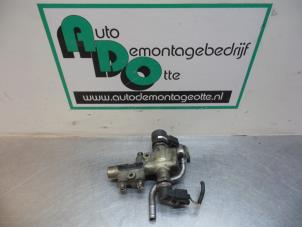 Gebruikte Dieselpomp BMW 7 serie (E65/E66/E67) 740d V8 32V Prijs € 100,00 Margeregeling aangeboden door Autodemontagebedrijf Otte