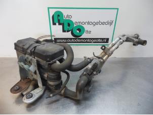 Gebruikte Standkachel BMW 7 serie (E65/E66/E67) 740d V8 32V Prijs € 150,00 Margeregeling aangeboden door Autodemontagebedrijf Otte