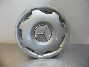 Gebruikte Wieldop Mercedes C Sportcoupé (C203) 2.2 C-220 CDI 16V Prijs € 10,00 Margeregeling aangeboden door Autodemontagebedrijf Otte