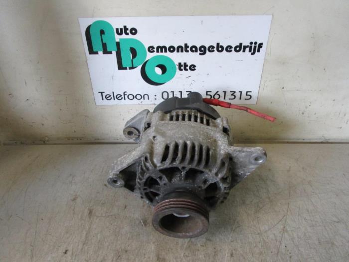 Gebruikte Dynamo Renault Clio II (BB/CB) 1.4 Prijs € 25,00 Margeregeling aangeboden door Autodemontagebedrijf Otte