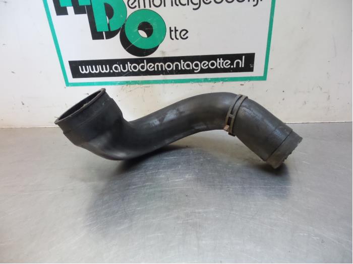 Gebruikte Intercooler Slang Seat Ibiza III (6L1) 1.8 Turbo 20V FR Prijs € 25,00 Margeregeling aangeboden door Autodemontagebedrijf Otte
