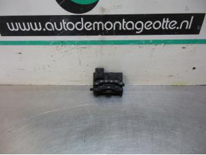 Gebruikte Sensor Stuurhuis Volkswagen Golf V (1K1) 1.6 Prijs € 15,00 Margeregeling aangeboden door Autodemontagebedrijf Otte