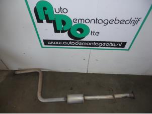 Gebruikte Uitlaat Middendemper Honda Accord (CC75/76) 2.0i 16V Prijs € 40,00 Margeregeling aangeboden door Autodemontagebedrijf Otte