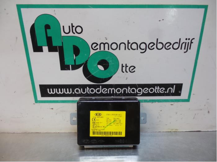 Gebruikte Bodycontrol Module Kia Sportage (JE) 2.0 CVVT 16V 4x2 Prijs € 50,00 Margeregeling aangeboden door Autodemontagebedrijf Otte