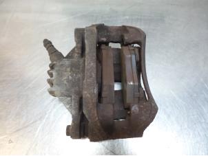 Gebruikte Remklauw (Tang) rechts-voor Peugeot 206 (2A/C/H/J/S) 1.6 XS,XT Prijs € 15,00 Margeregeling aangeboden door Autodemontagebedrijf Otte