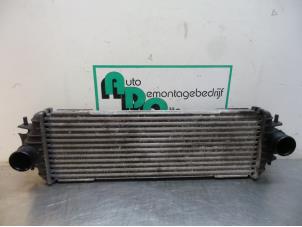 Gebruikte Intercooler Opel Vivaro 1.9 DI Prijs € 25,00 Margeregeling aangeboden door Autodemontagebedrijf Otte