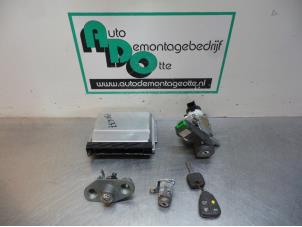 Gebruikte Contactslot + computer Volvo S60 I (RS/HV) 2.4 D 20V Prijs € 125,00 Margeregeling aangeboden door Autodemontagebedrijf Otte