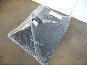 Nieuwe Matten Set Mercedes B-Klasse Prijs € 60,50 Inclusief btw aangeboden door Autodemontagebedrijf Otte