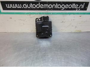 Gebruikte Kachelklep Motor Chrysler 300 C 2.7 V6 24V Prijs € 15,00 Margeregeling aangeboden door Autodemontagebedrijf Otte