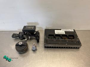 Gebruikte Kontaktslot + computer Chrysler 300 C 2.7 V6 24V Prijs € 175,00 Margeregeling aangeboden door Autodemontagebedrijf Otte