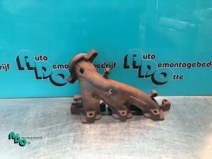 Gebruikte Uitlaatspruitstuk Chrysler 300 C 2.7 V6 24V Prijs € 100,00 Margeregeling aangeboden door Autodemontagebedrijf Otte