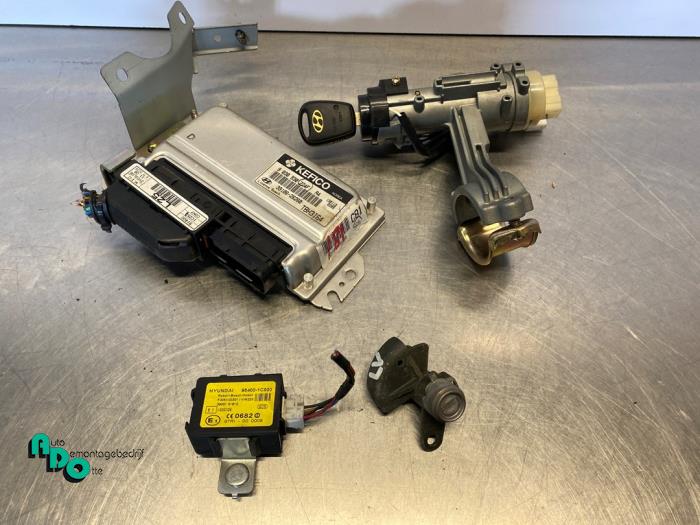 Gebruikte Kontaktslot + computer Hyundai Getz 1.6i 16V Prijs € 100,00 Margeregeling aangeboden door Autodemontagebedrijf Otte