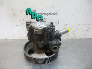 Gebruikte Servopomp Citroen Berlingo 1.6 Hdi 75 16V Phase 1 Prijs € 40,00 Margeregeling aangeboden door Autodemontagebedrijf Otte