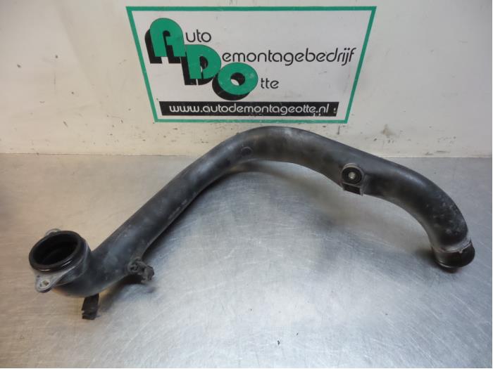 Gebruikte Intercooler Buis Fiat Bravo (198A) 1.6 JTD Multijet 105 Prijs € 30,00 Margeregeling aangeboden door Autodemontagebedrijf Otte