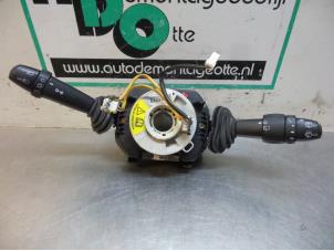 Gebruikte Combischakelaar Stuurkolom Fiat Bravo (198A) 1.6 JTD Multijet 105 Prijs € 75,00 Margeregeling aangeboden door Autodemontagebedrijf Otte