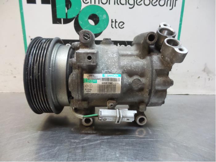 Pomp Airco van een Renault Twingo II (CN) 1.2 2008