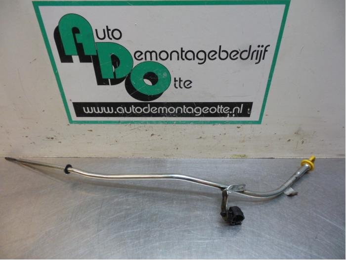 Gebruikte Olie Peilstok Alfa Romeo MiTo (955) 1.3 JTDm 16V Eco Prijs € 30,00 Margeregeling aangeboden door Autodemontagebedrijf Otte