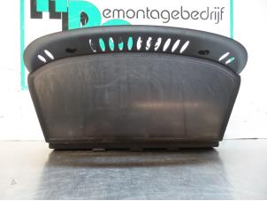 Gebruikte Display Interieur BMW 5 serie (E60) 520i 24V Prijs € 75,00 Margeregeling aangeboden door Autodemontagebedrijf Otte