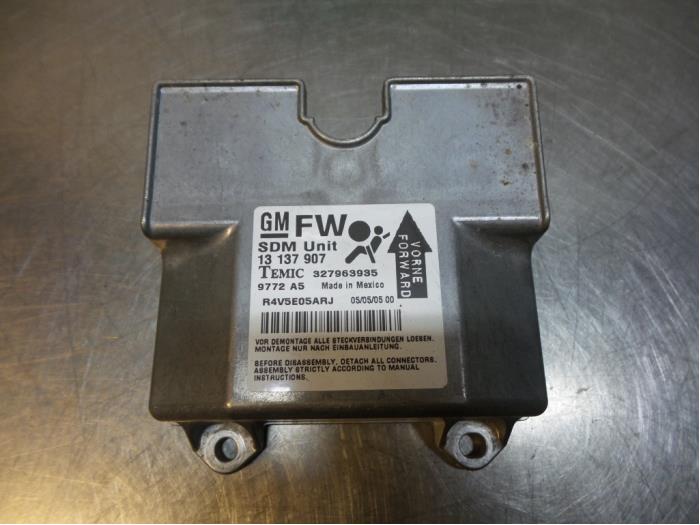 Opel Zafira B Airbag Modules voorraad Onderdelenlijn.nl