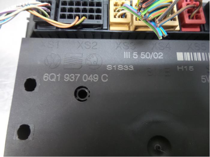 Computer Body Control van een Seat Ibiza III (6L1) 1.4 16V 100 2003