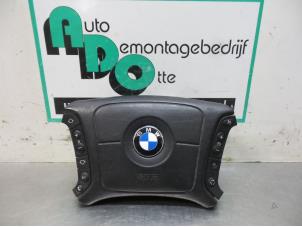 Gebruikte Airbag links (Stuur) BMW 5 serie (E39) 523i 24V Prijs € 25,00 Margeregeling aangeboden door Autodemontagebedrijf Otte