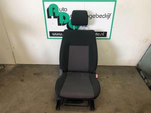 Gebruikte Voorstoel rechts Suzuki SX4 (EY/GY) 1.6 DDiS Prijs € 50,00 Margeregeling aangeboden door Autodemontagebedrijf Otte
