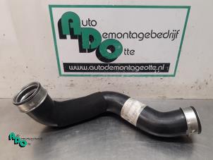 Nieuwe Intercooler Slang Mercedes E (W211) 3.0 E-280 CDI 24V Prijs € 60,50 Inclusief btw aangeboden door Autodemontagebedrijf Otte