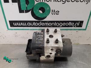 Gebruikte ABS Pomp Kia Sorento I (JC) 2.5 CRDi 16V Prijs € 40,00 Margeregeling aangeboden door Autodemontagebedrijf Otte