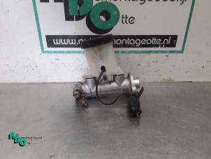 Gebruikte Hoofdremcilinder Mazda MX-5 (NB18/35/8C) 1.6i 16V Prijs € 25,00 Margeregeling aangeboden door Autodemontagebedrijf Otte