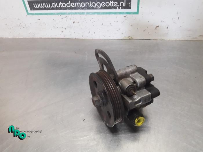 Gebruikte Pomp Servo Chevrolet Kalos (SF48) 1.2 Prijs € 20,00 Margeregeling aangeboden door Autodemontagebedrijf Otte
