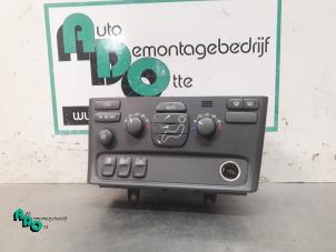 Gebruikte Chaufage Bedieningspaneel Volvo S80 (TR/TS) 2.4 T Turbo 20V Prijs € 30,00 Margeregeling aangeboden door Autodemontagebedrijf Otte