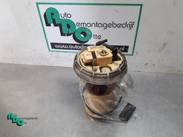 Gebruikte Opvoerpomp Opel Corsa D 1.3 CDTi 16V ecoFLEX Prijs € 20,00 Margeregeling aangeboden door Autodemontagebedrijf Otte