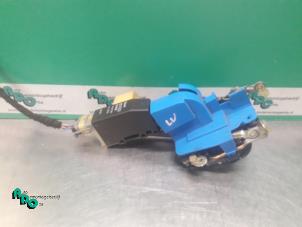 Gebruikte Deurslot Mechaniek 4Deurs links-voor Saab 9-3 I (YS3D) 2.2 TiD Kat. Prijs € 20,00 Margeregeling aangeboden door Autodemontagebedrijf Otte