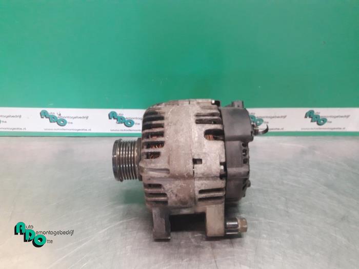 Gebruikte Dynamo Suzuki SX4 (EY/GY) 1.6 DDiS Prijs € 25,00 Margeregeling aangeboden door Autodemontagebedrijf Otte