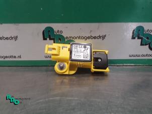 Gebruikte Airbag Sensor Opel Astra H GTC (L08) 1.4 16V Twinport Prijs € 10,00 Margeregeling aangeboden door Autodemontagebedrijf Otte