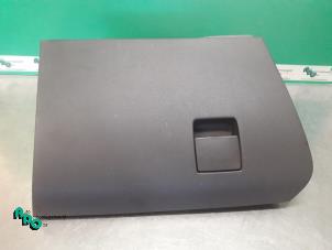 Gebruikte Dashboardkastje Opel Astra H GTC (L08) 1.4 16V Twinport Prijs € 20,00 Margeregeling aangeboden door Autodemontagebedrijf Otte