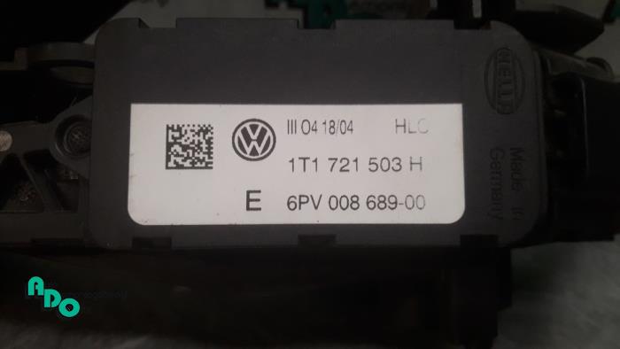 Sensor Gaspedaalpositie van een Volkswagen Touran (1T1/T2) 1.6 FSI 16V 2004