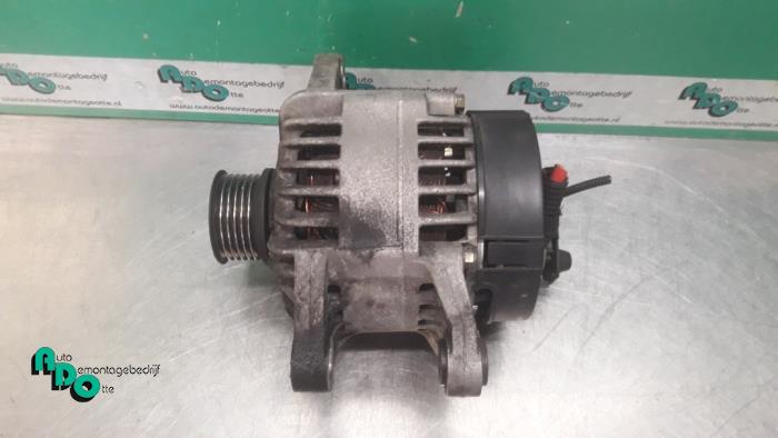 Dynamo van een Alfa Romeo 156 (932) 2.0 JTS 16V 2002