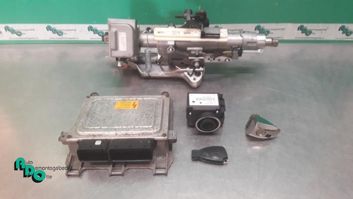 Gebruikte Kontaktslot + computer Mercedes A (W169) 1.5 A-150 5-Drs. Prijs € 150,00 Margeregeling aangeboden door Autodemontagebedrijf Otte