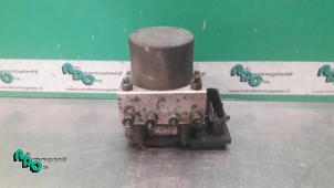 Gebruikte ABS Pomp Renault Megane II Grandtour (KM) 1.6 16V Prijs € 50,00 Margeregeling aangeboden door Autodemontagebedrijf Otte